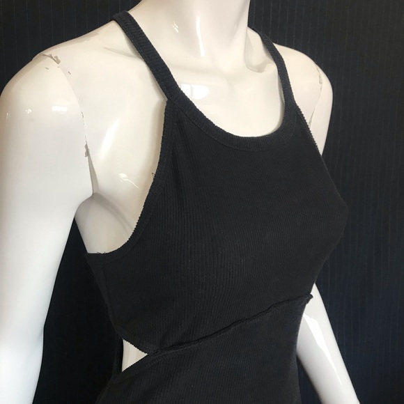 Free People Movement Size Medium Black Headstart Key Hole Cutout Racerback Tank - Picture 5 of 11